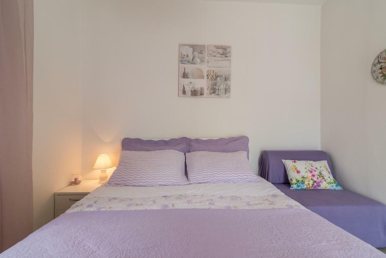 Emma & Toni Apartment Biograd Na Moru Room photo