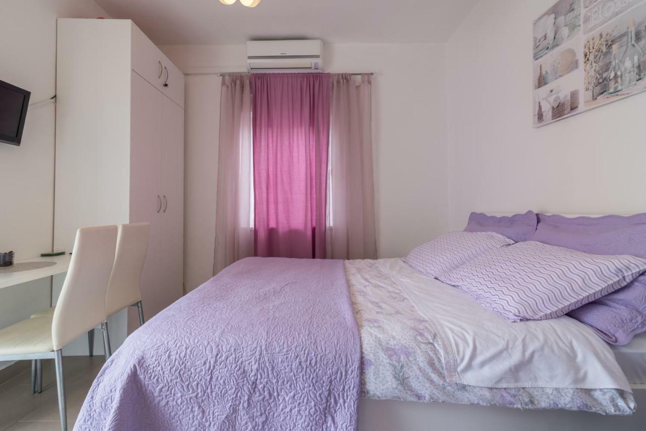 Emma & Toni Apartment Biograd Na Moru Room photo